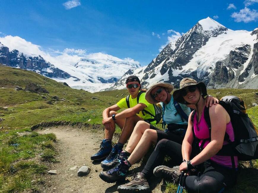 Montée à la Cabane de Panossière Montée à la Cabane de Panossière