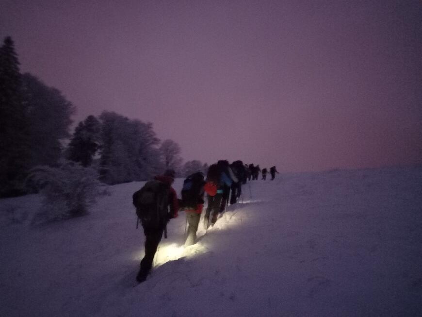 La montée nocturne à la cabane La montée nocturne à la cabane